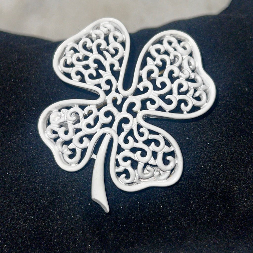 Trifari Four Leaves Clover Brooch 35$